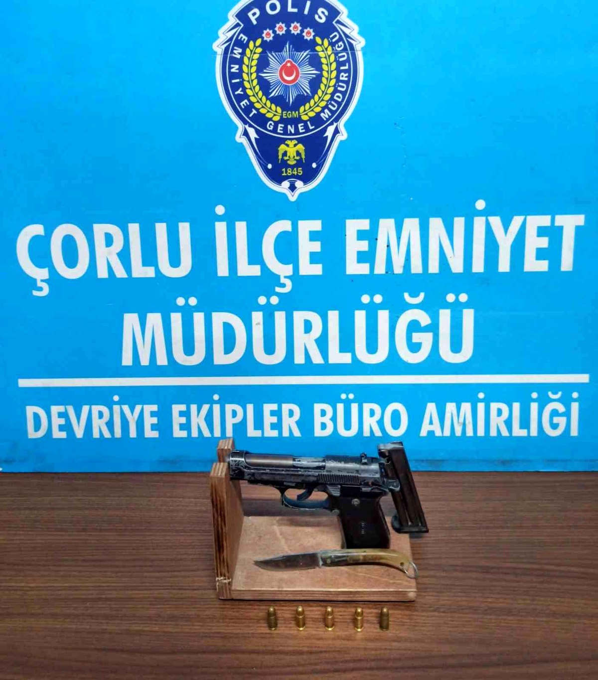 Sürücü ile yaya yol vermeme yüzünden birbirine girdi: 2 gözaltı