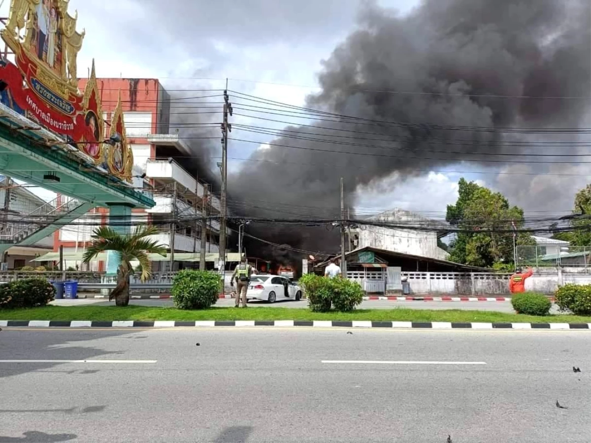 Tayland\'da polis lojmanına bombalı saldırı: 1 ölü, 29 yaralı