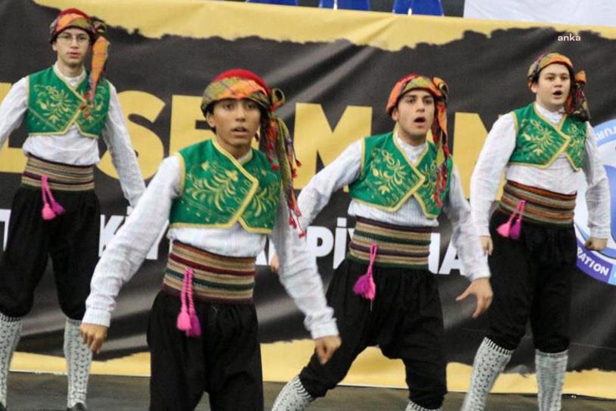 Yenimahalle Belediyesi\'nin Halk Dansları Topluluğu Türkiye Şampiyonu Oldu