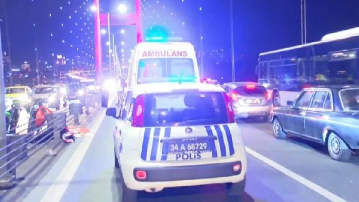 15 Temmuz Şehitler Köprüsü\'nde feci kaza: Motosiklet bariyere çarptı, 1 ölü 1 yaralı