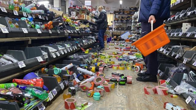 5.9'luk depremin ardından artçı sarsıntılar devam ediyor! Kent 150 kez sallandı