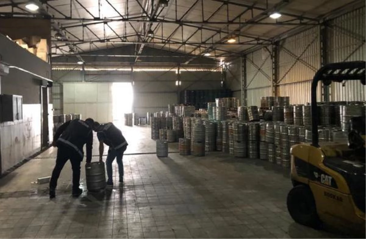 Antalya\'da 22 ton 200 litre kaçak içki ele geçirildi