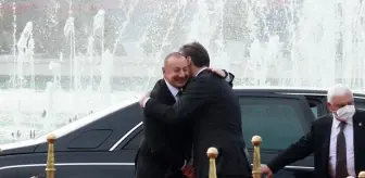 Azerbaycan Cumhurbaşkanı İlham Aliyev Sırbistan'a resmi ziyaret gerçekleştirdi