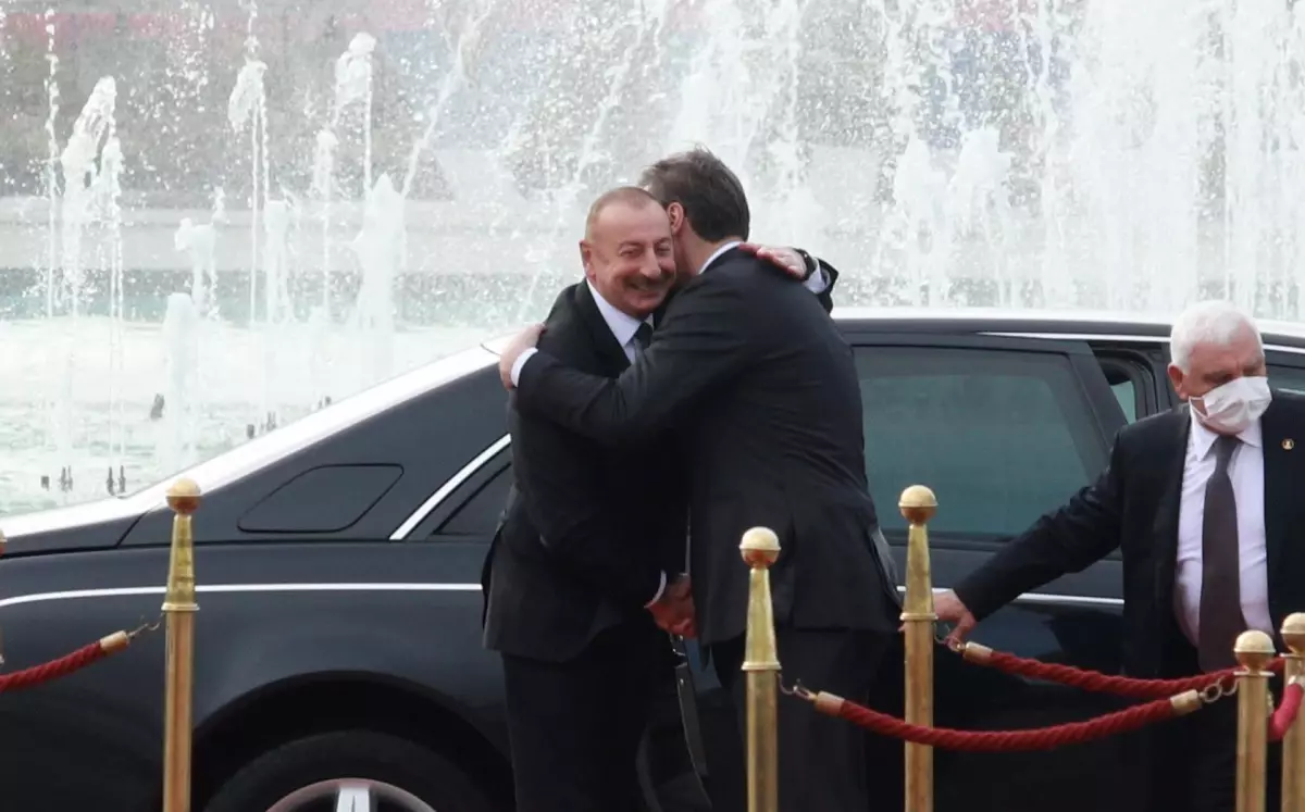 Azerbaycan Cumhurbaşkanı İlham Aliyev Sırbistan'a resmi ziyaret gerçekleştirdi