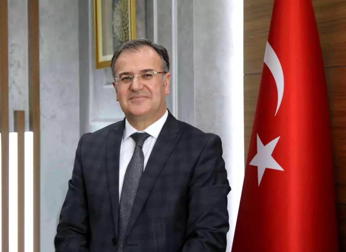 Başkan Özdoğan: "Öğretmenler, çocuklara kendini adayan bireylerdir"