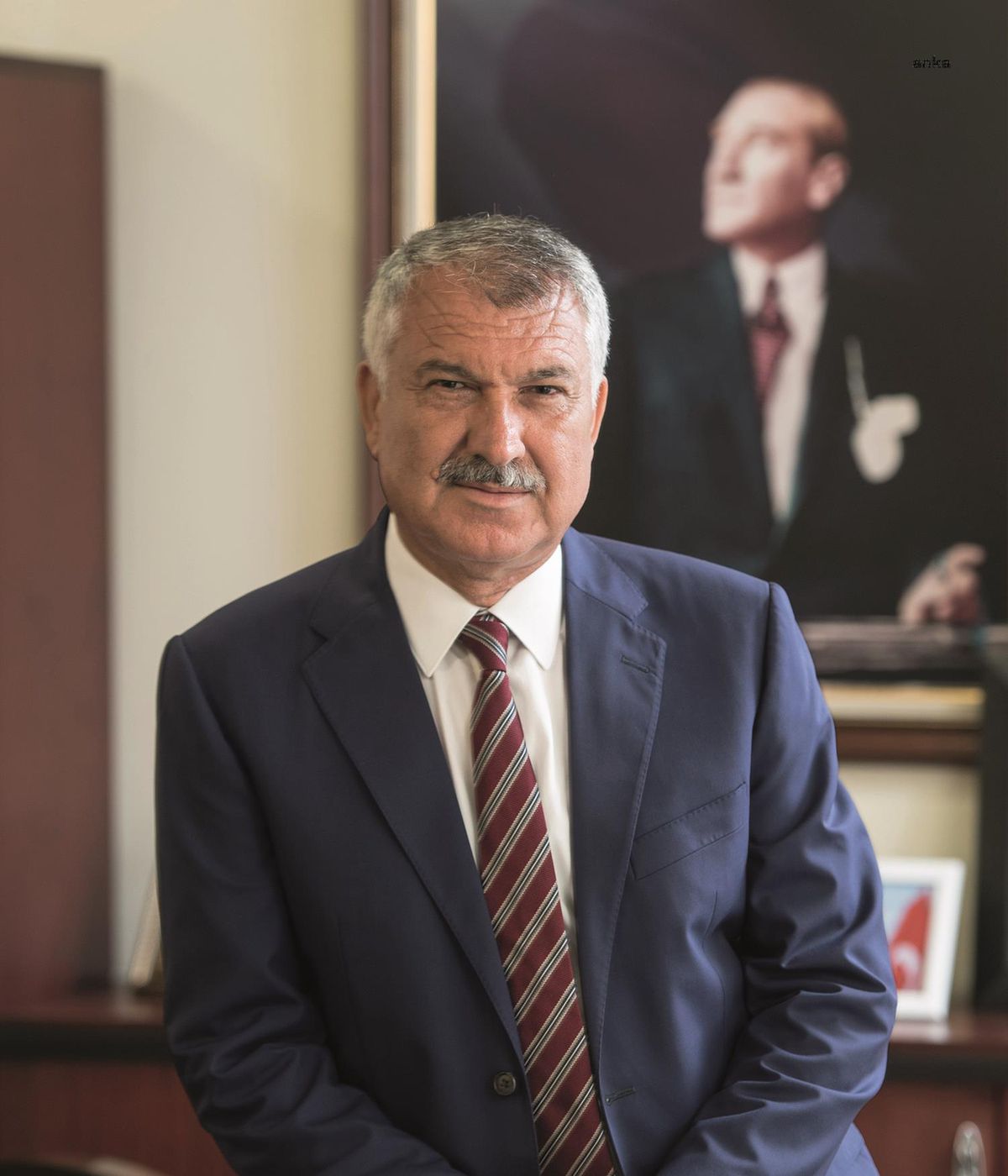 Başkan Zeydan Karalar\'dan \'24 Kasım Öğretmenler Günü\' Mesajı