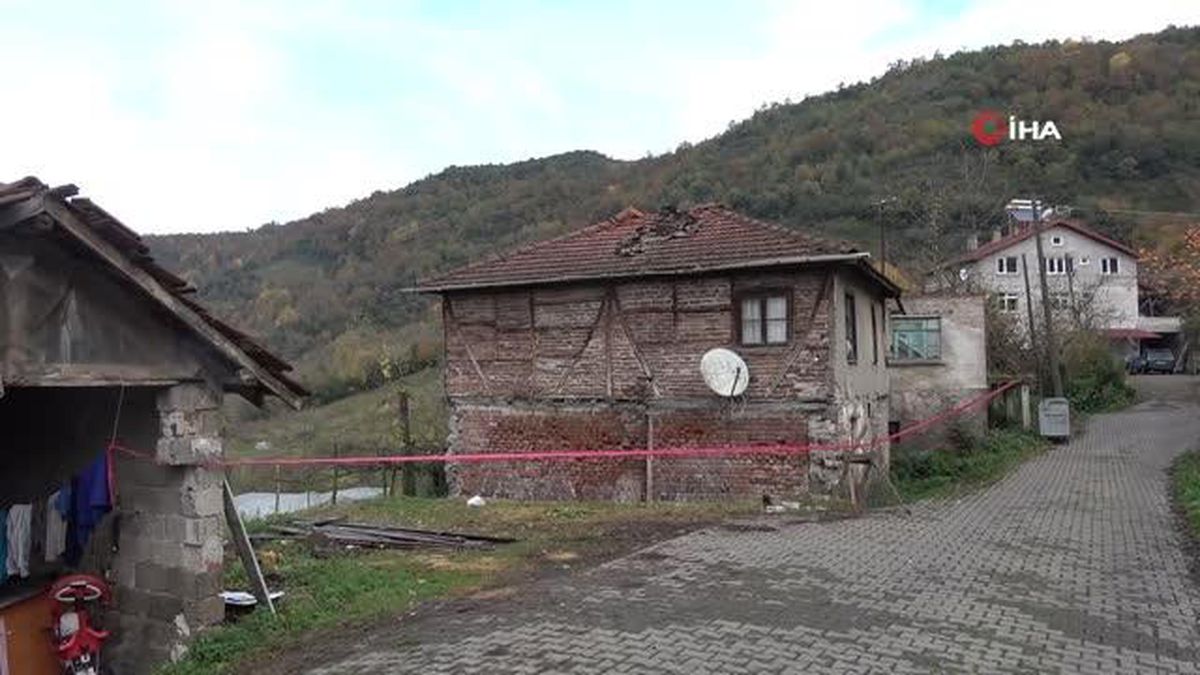 Deprem sonrası binadaki hasar gün ağarınca ortaya çıktı