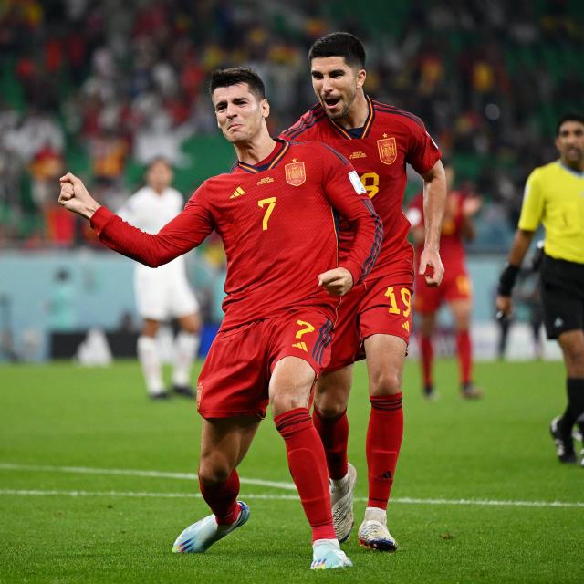 Dinlenip dinlenip gol attılar! İspanya, Dünya Kupasın'da en farklı galibiyeti aldı Dinlenip dinlenip gol attılar! İspanya, Dünya Kupasın'da en farklı galibiyeti aldı