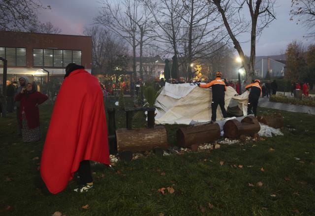 Düzce'de 5.9 şiddetinde deprem! Sarsıntı İstanbul dahil birçok ilden hissedildi Düzce'de 5.9 şiddetinde deprem! Sarsıntı İstanbul dahil birçok ilden hissedildi
