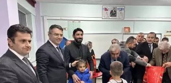 Erzurum'da 1000 öğrenciye kışlık giysi yardımı yapıldı