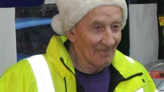 Oğlunu taciz eden adamı öldüren kadın, tahliye olunca canlı yayına çıktı! Karşısındaki BBC spikerleri adeta buz kesti Oğlunu taciz eden adamı öldüren kadın, tahliye olunca canlı yayına çıktı! Karşısındaki BBC spikerleri adeta buz kesti
