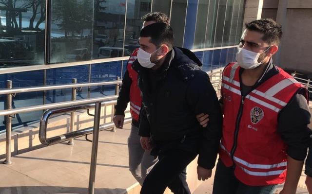 Sevgilisinin evinde terastan atlayan Ayşe Özgecan'ın babası: Alıkoymasa bu ölüm olmayacaktı Sevgilisinin evinde terastan atlayan Ayşe Özgecan'ın babası: Alıkoymasa bu ölüm olmayacaktı