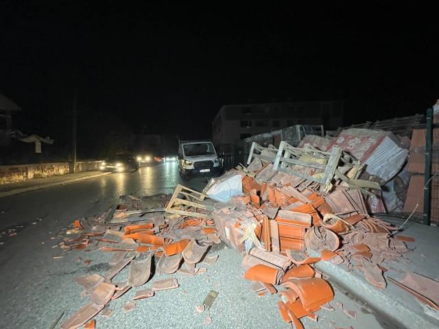 Son dakika! Düzce'yi vuran 5.9 büyüklüğündeki deprem büyük korku yaşattı! İşte bölgeden gelen son görüntüler