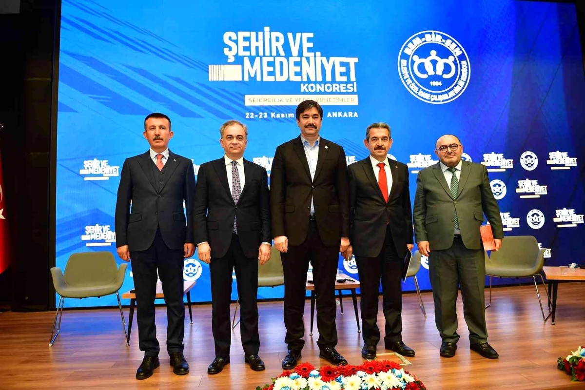 Altındağ Belediye Başkanı Balcı, \'Şehir ve Medeniyet Kongresi\'ne katıldı