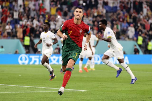 Dünya Kupası'nın en zevkli maçı! Ronaldo'lu Portekiz, öldü öldü dirildi Dünya Kupası'nın en zevkli maçı! Ronaldo'lu Portekiz, öldü öldü dirildi