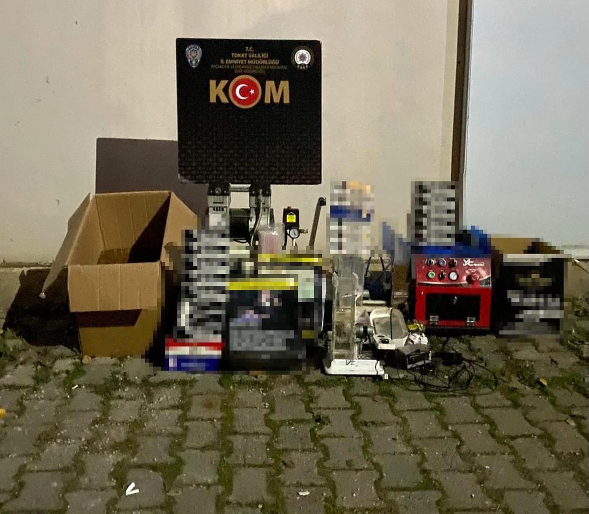 Erbaa\'da kaçakçılık operasyonunda 2 gözaltı