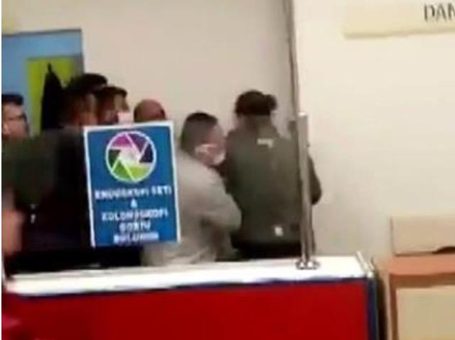 Hasta yakını sağlık çalışanına saldırdı, ısırdı: