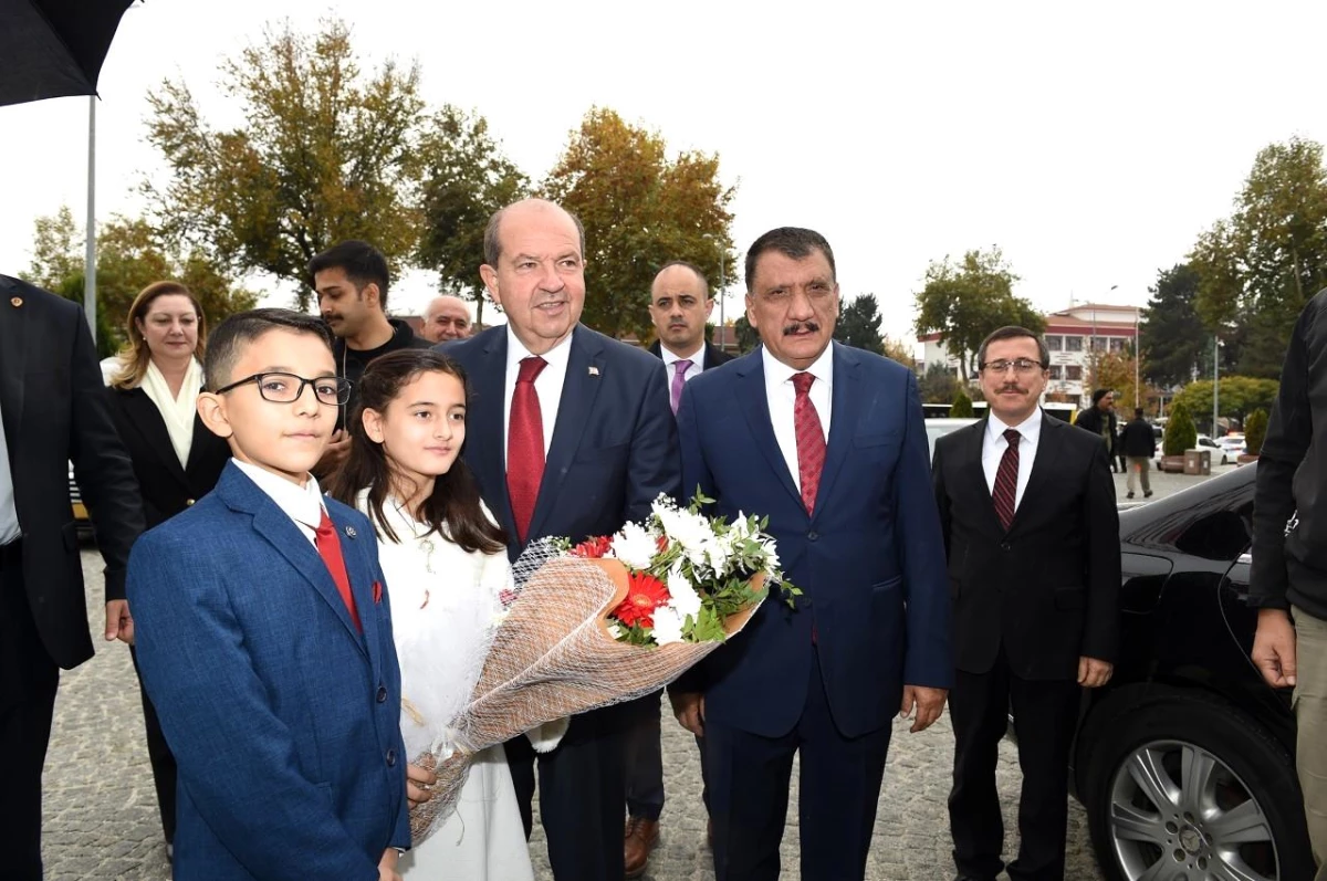 KKTC Cumhurbaşkanı Ersin Tatar\'a Malatya\'da sıcak karşılama