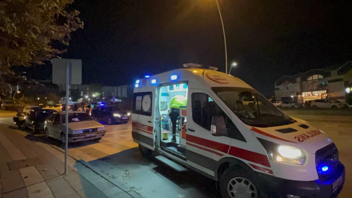 Kocaeli\'de otomobilin çarptığı elektrikli bisikletin sürücüsü yaralandı