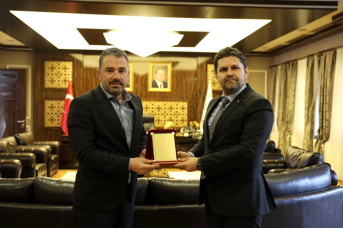 Pursaklar Belediyesinin "Adım Adım 2023" uygulamasına ilk ödül Sağlık Bakanlığından