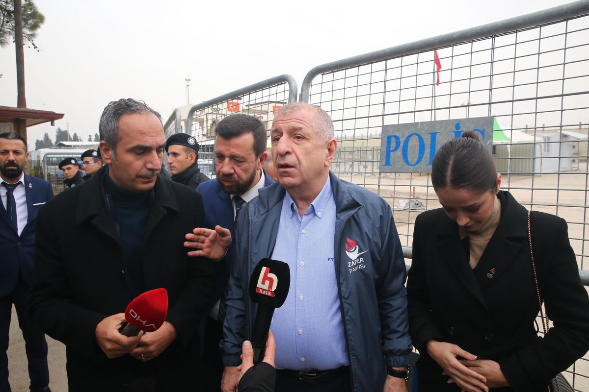 Zafer Partisi Genel Başkanı Özdağ\'ın Karkamış programında arbede