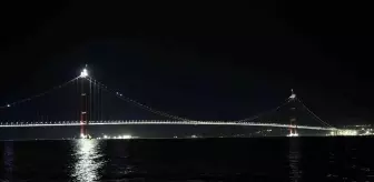 1915 Çanakkale Köprüsü kadına yönelik şiddetle mücadele için turuncuyla aydınlatıldı