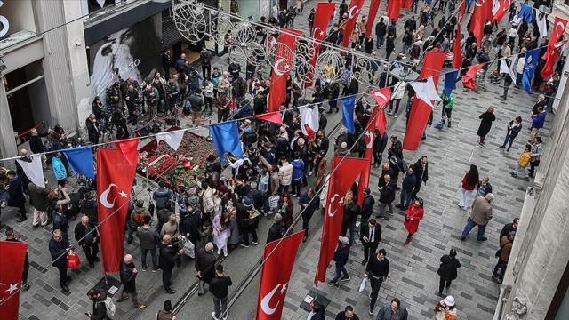 6 kişinin hayatını kaybettiği saldırı sonrası İstiklal Caddesi'nde yeni önlemler! Vali Yerlikaya duyurdu