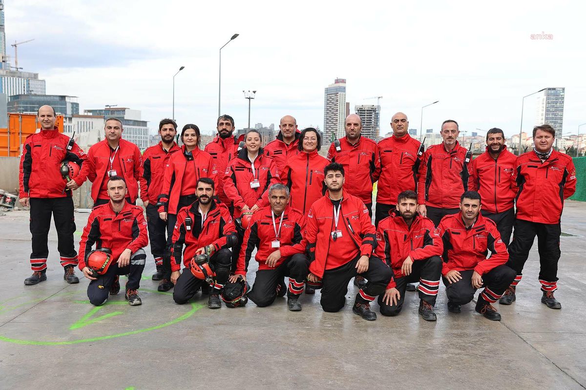 Ataşehir Belediyesi Arama Kurtarma Ekibi Akreditasyon Belgelerini Aldı