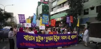 Bangladeşli aktivistler, kadına yönelik şiddete karşı yürüyüş düzenledi