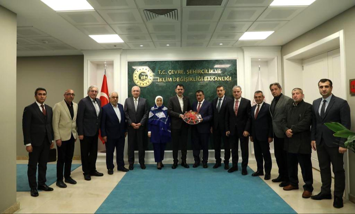 Başkan Gürkan ve AK Parti heyeti, Bakan Kurum ile bir araya geldi
