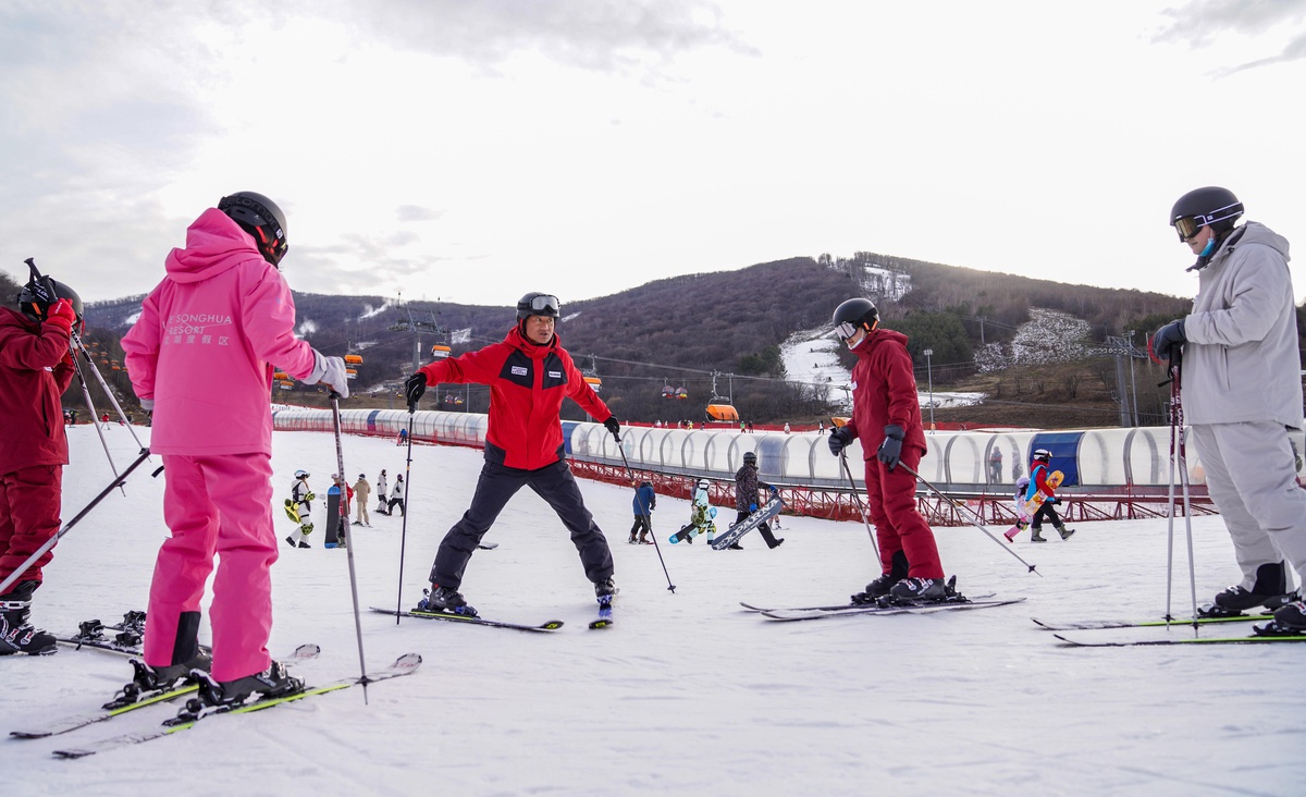 Çin\'in Kuzeydoğusundaki Jilin\'de Kış Ekonomisi Kırsal Kalkınmaya Canlılık Getirdi