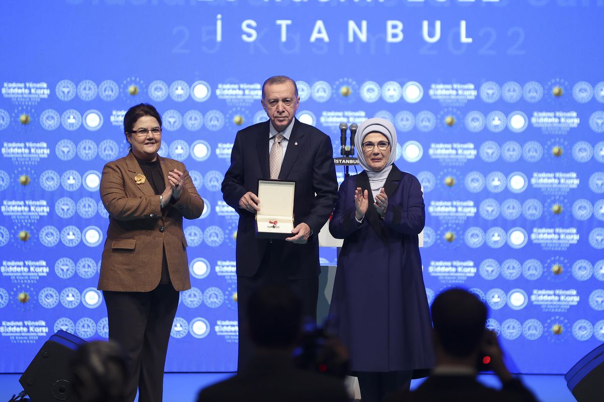 Cumhurbaşkanı Erdoğan, "Kadına Yönelik Şiddete Karşı Uluslararası Mücadele Günü" programında konuştu: (2)