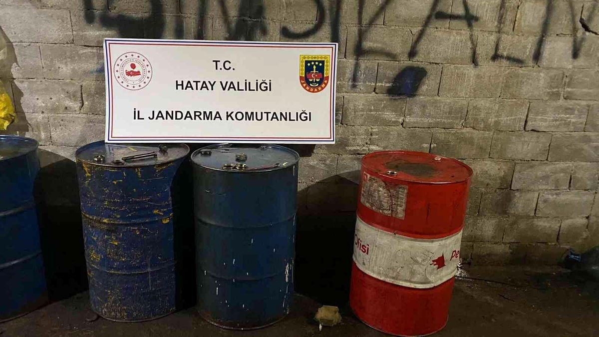 Hatay\'da 2 bin 500 litre kaçak akaryakıt ele geçirildi