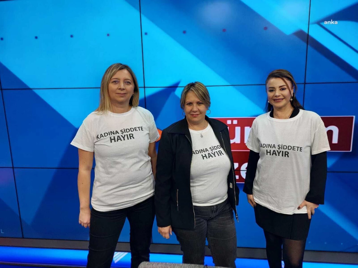 Krt Tv\'de Gazeteciler Farkındalık Yaratmak İçin "Kadına Şiddete Hayır" Tişörtleri Giyerek Program Sundular