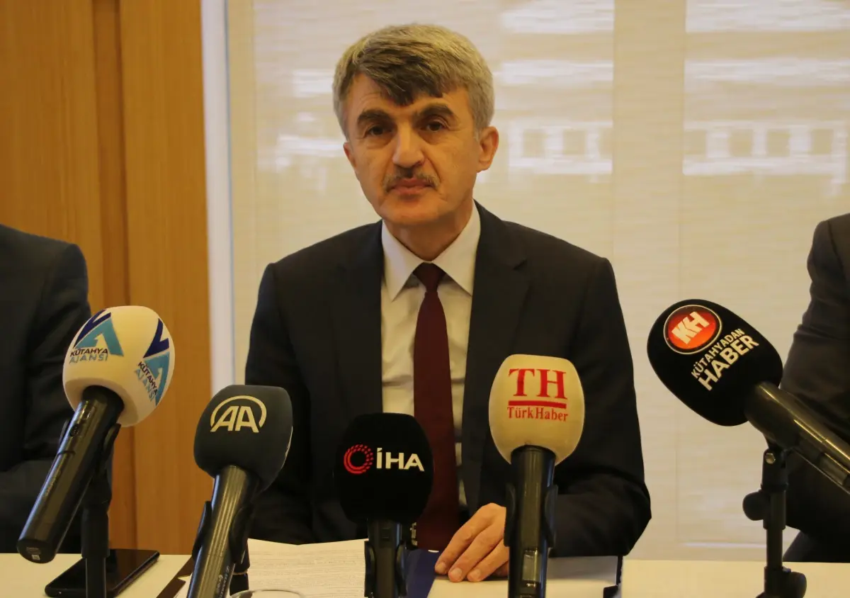 Kütahya DPÜ Rektörü Prof. Dr. Uysal'dan üniversitede yürütülen soruşturmalarla ilgili açıklama