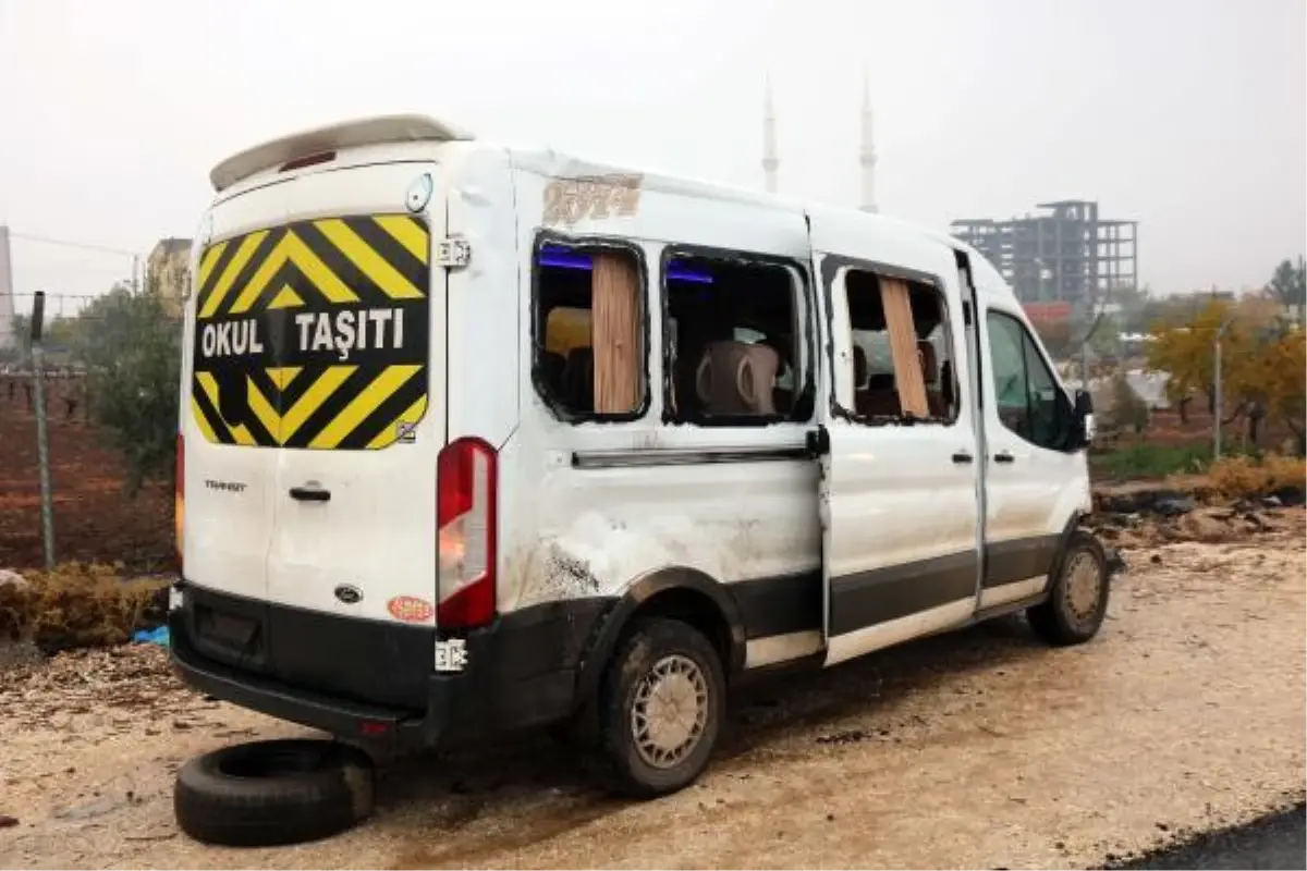 Şanlıurfa'da zincirleme kaza: 12'si öğrenci, 13 yaralı