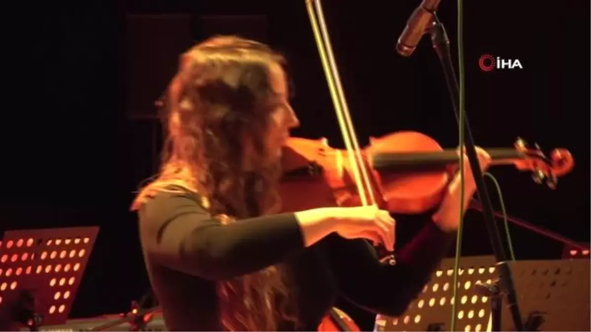 SCÜ\'de Öğretmenler Günü konseri düzenlendi