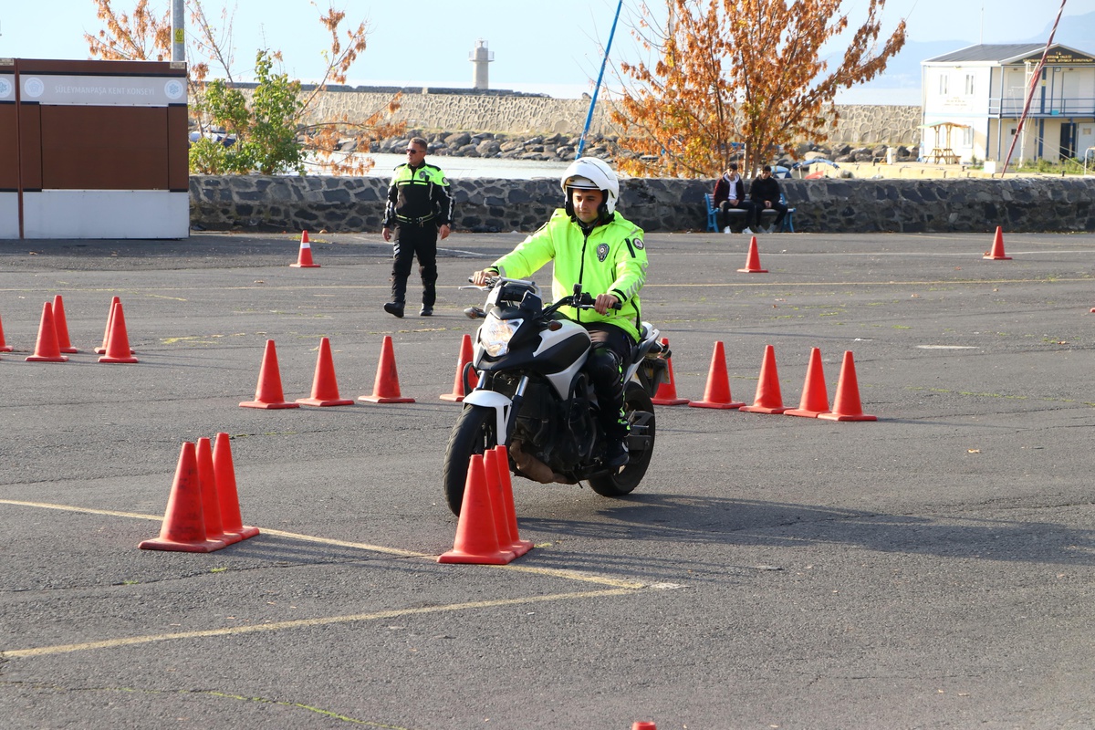 Tekirdağ\'da "motosikletli trafik timleri" eğitimlerle göreve hazırlanıyor
