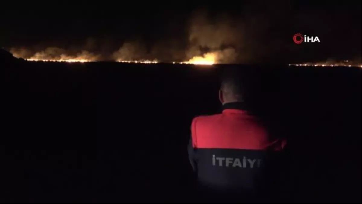 Yüksekova\'nın kuş cenneti 4 gündür alev alev yanıyor