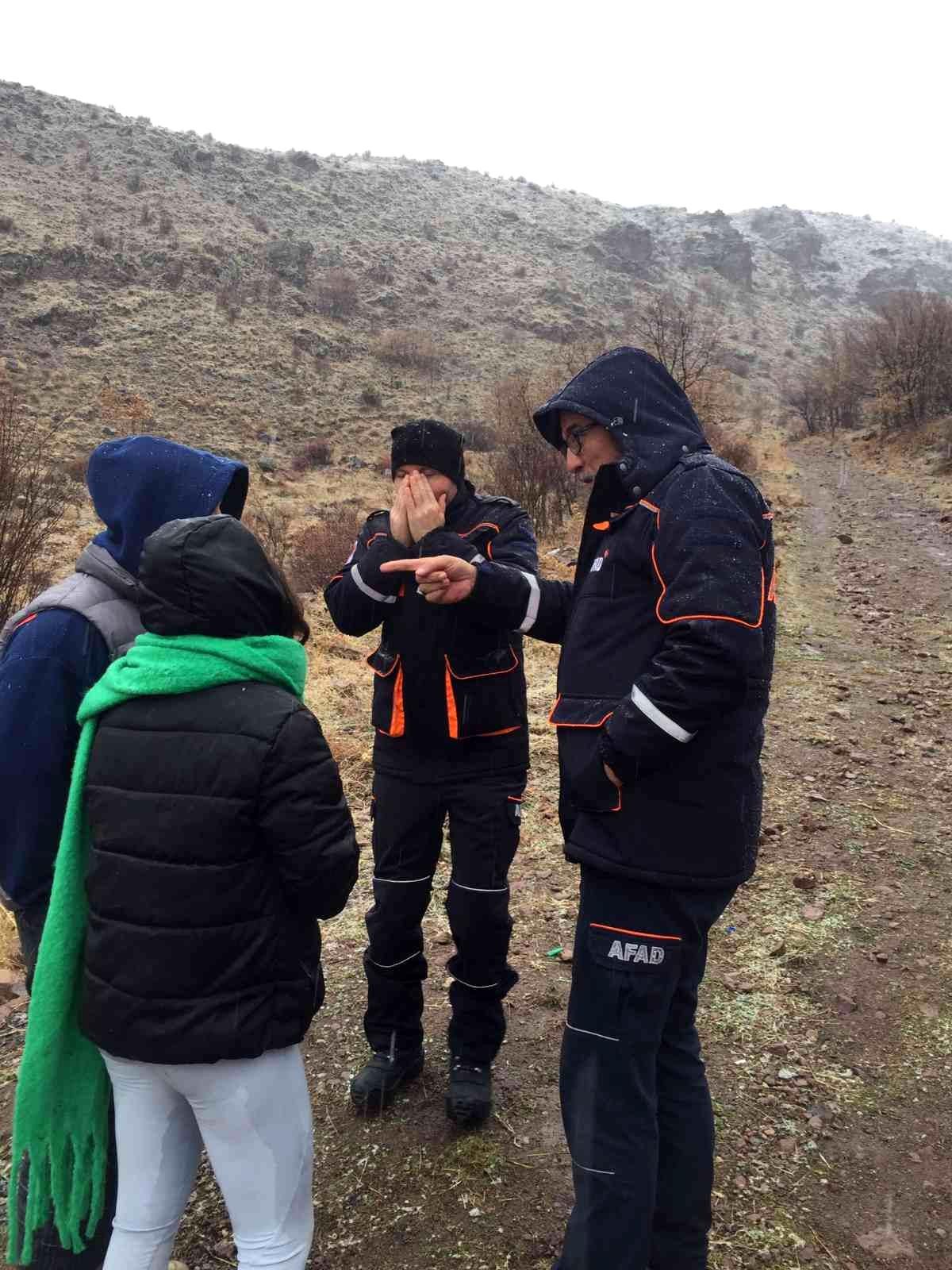 Yürüyüş yaparken kayboldular