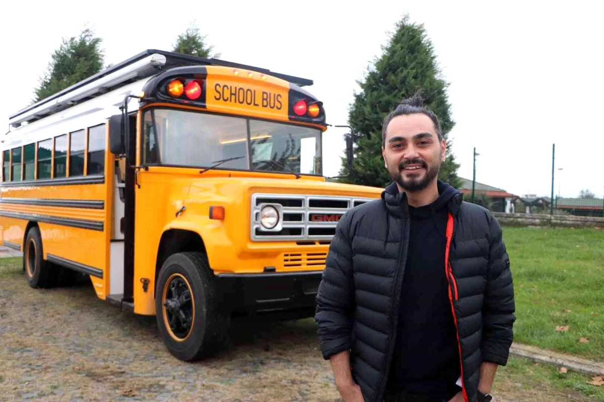 700 bin TL harcadığı hayalindeki \'School Bus\' ile dünya turuna çıkıyor