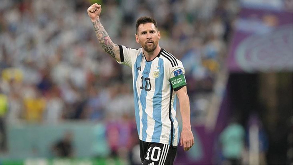 Arjantin-Meksika maçında kilidi Messi açtı! Tangocular, Meksika\'yı iki golle geçti