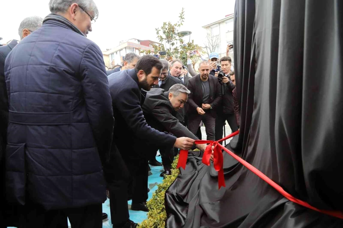 Bağcılar\'da "Türkiye-Kazakistan Kardeşlik Anıtı" açıldı
