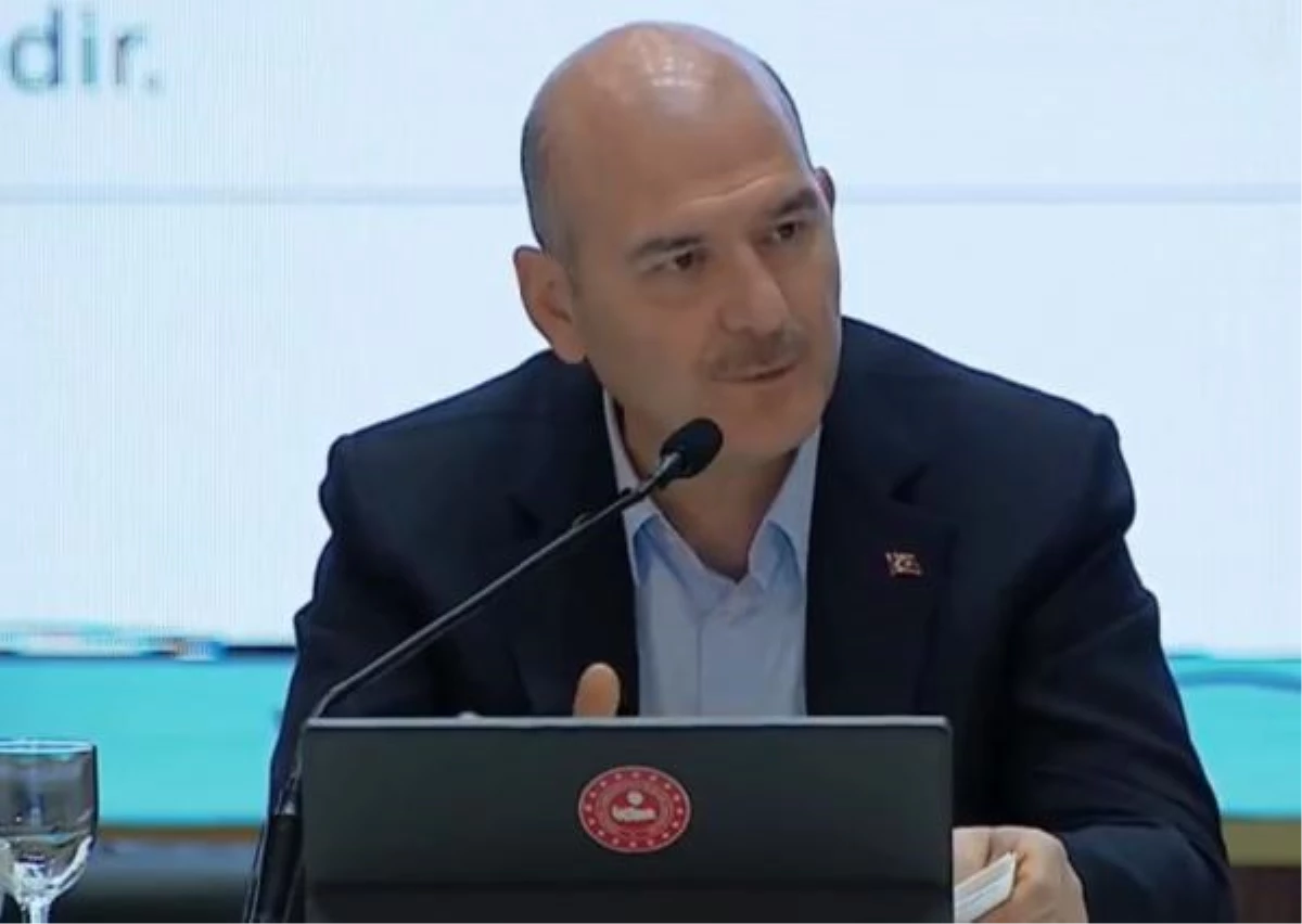 Soylu: "Seyhan Belediye Başkan Yardımcısı Funda Buyruk\'un örgütle iltisaklı şahısları işe aldığı tespit edilmiştir"