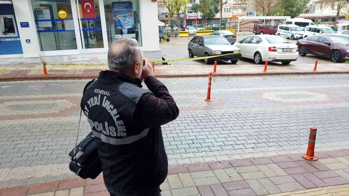 Bursa\'da şüpheli çanta, ekipleri harekete geçirdi