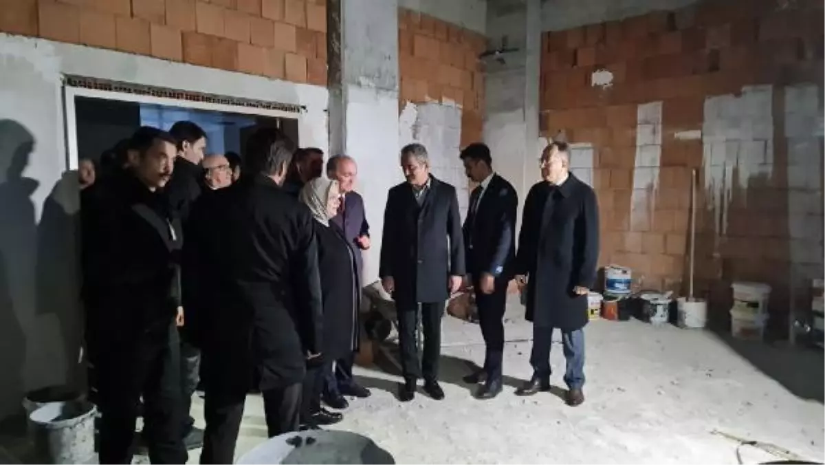 Düzce depreminde hasar gören Sarıdere Camisi yıkılıyor (5)