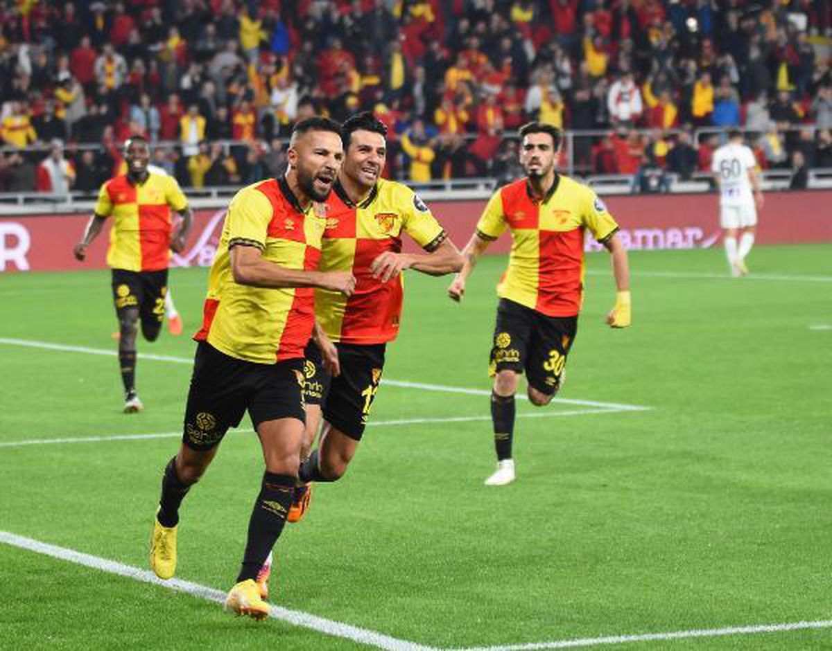 İzmir\'de derbi günü