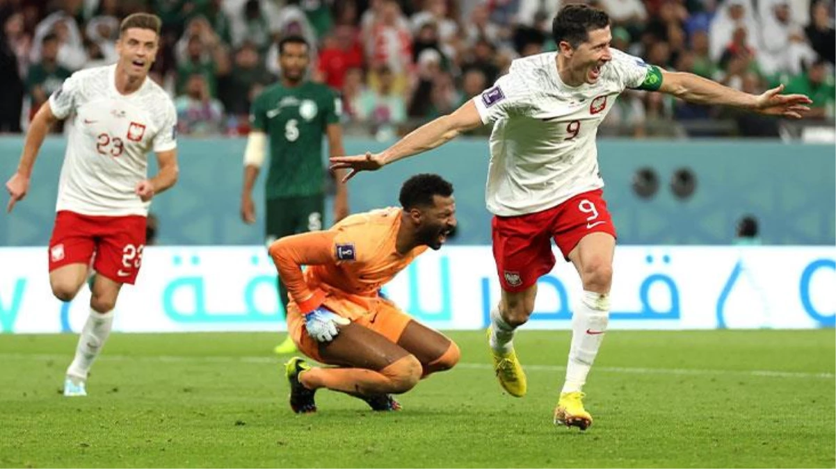 Polonya, Lewandowski\'nin Dünya Kupası\'ndaki ilk golünü attığı maçta Suudi Arabistan\'ı rahat geçti