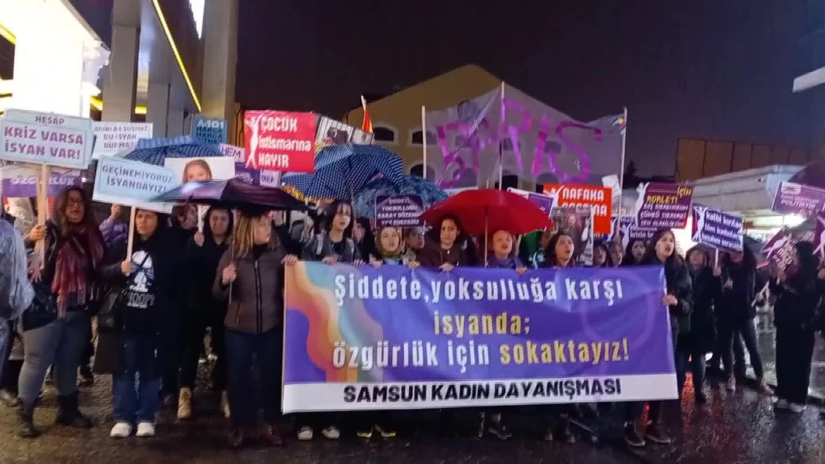 Samsun Kadın Dayanışması: "Şiddete Yoksulluğa Karşı, İsyanda, Özgürlük İçin Sokaktayız"