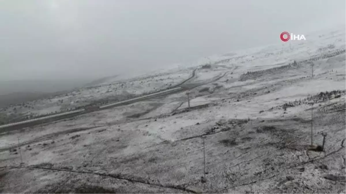 Yüksek kesimler kar yağışıyla beyaza büründü